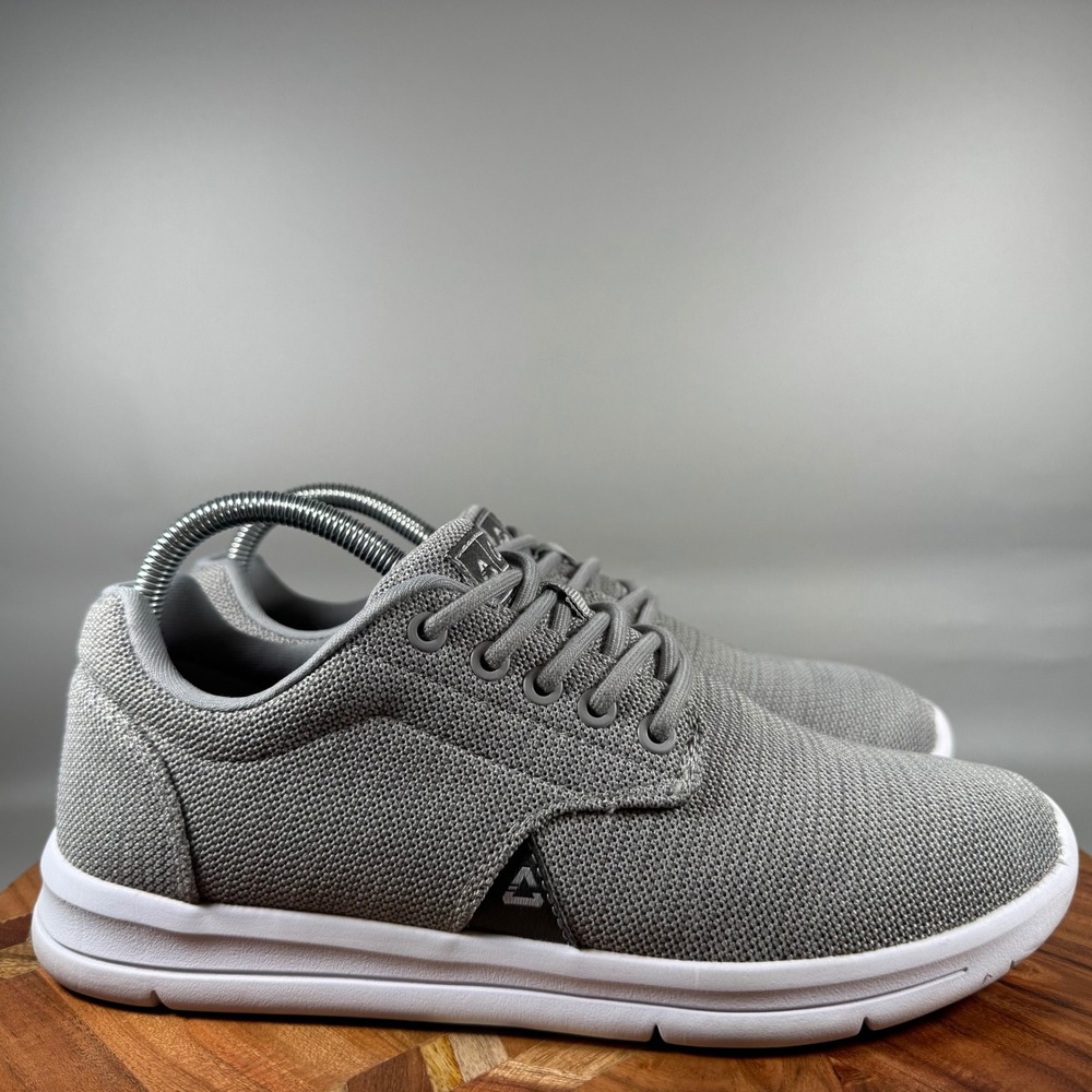 Cuater by TravisMathew The Daily Grey Knit Casual Sneakers 4MT111 Mens Size 8